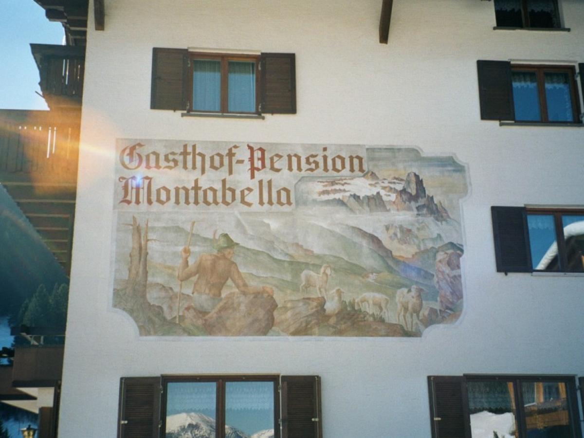 Fassadenbild vom Hotel Montabella in Tschagguns